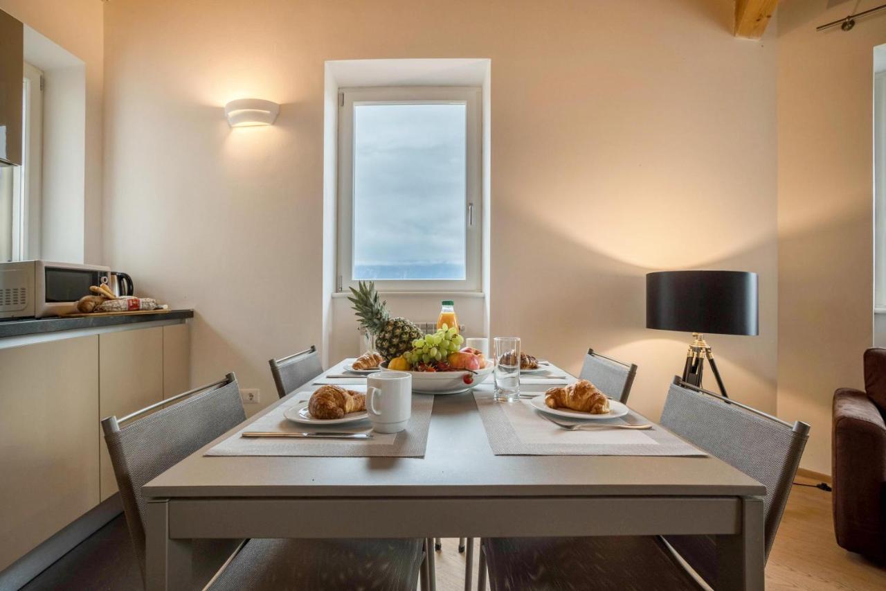 Residence La Villa Cuore Tignale Eksteriør billede